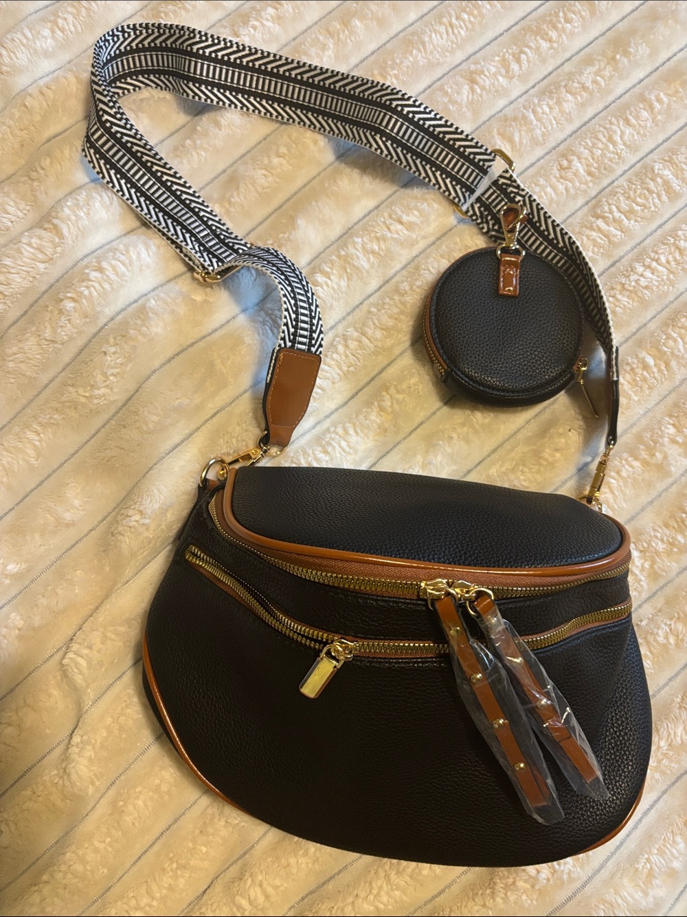 Black & Tan Leather Crossbody Belt Bag with Detachable Coin Pouch